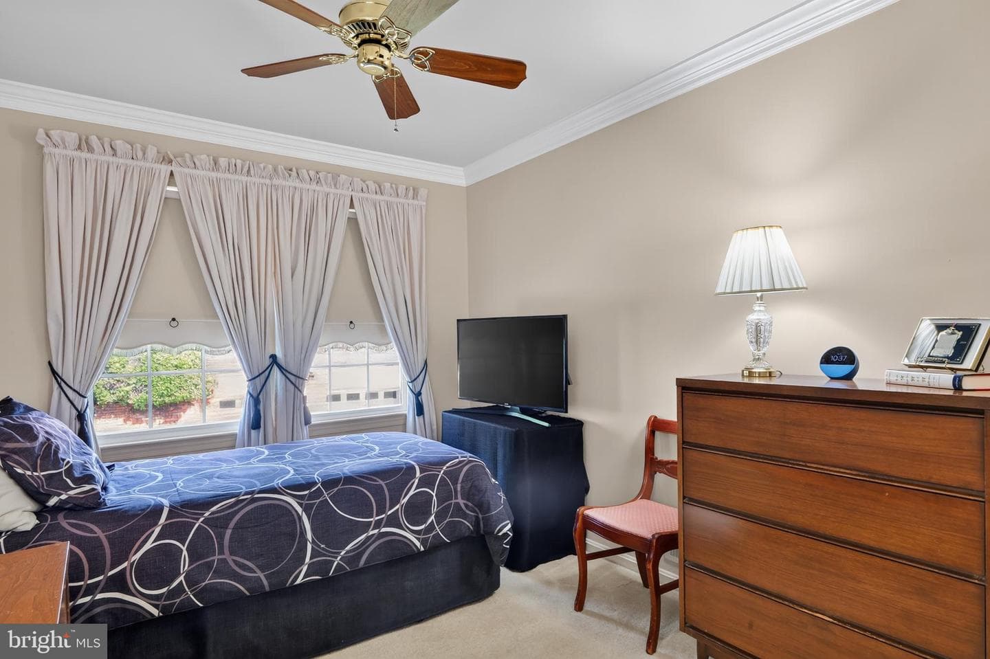 8024 Garlot Drive photo 31