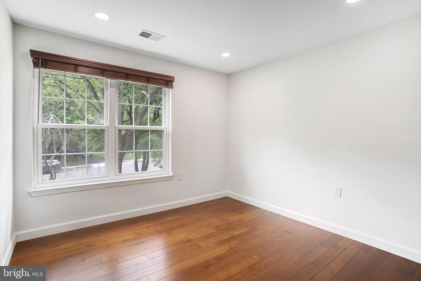1413 Bayshire Lane photo 31