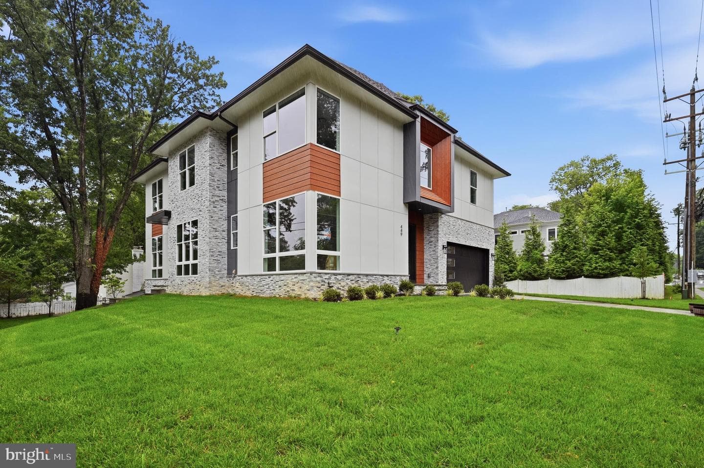 449 Lawyers Road NW photo 3