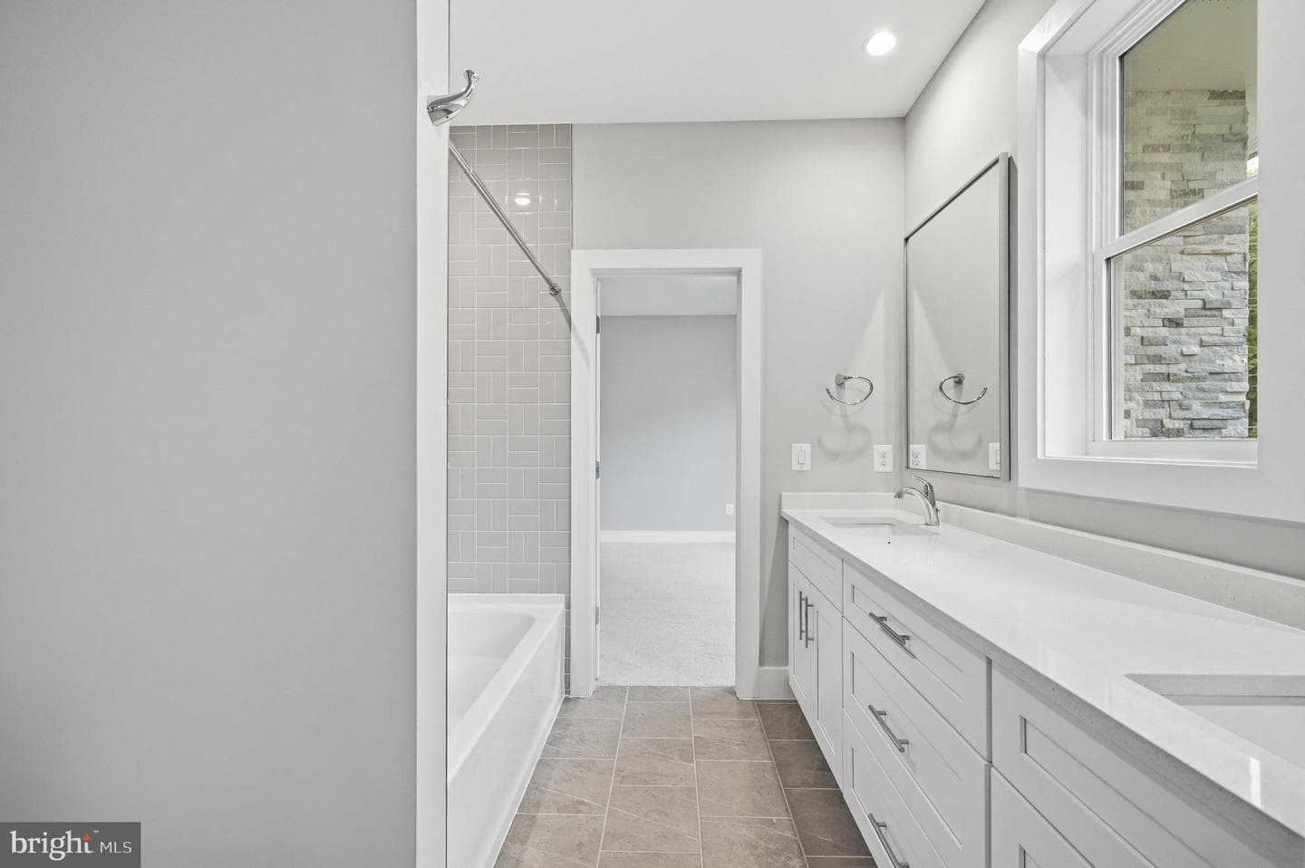 449 Lawyers Road NW photo 47