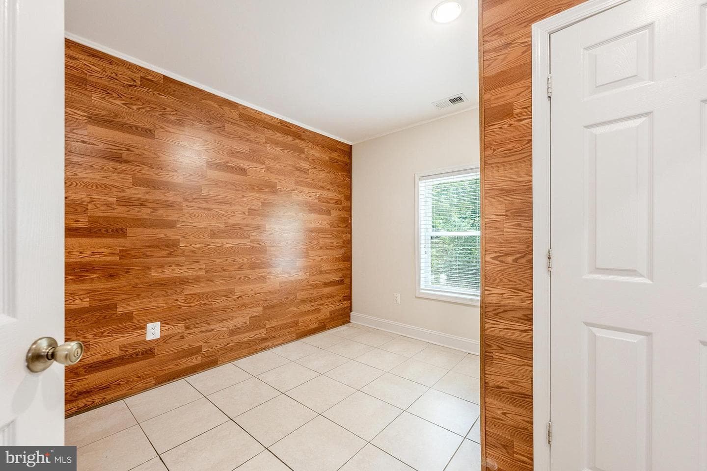 2923 Fairhill Road photo 30