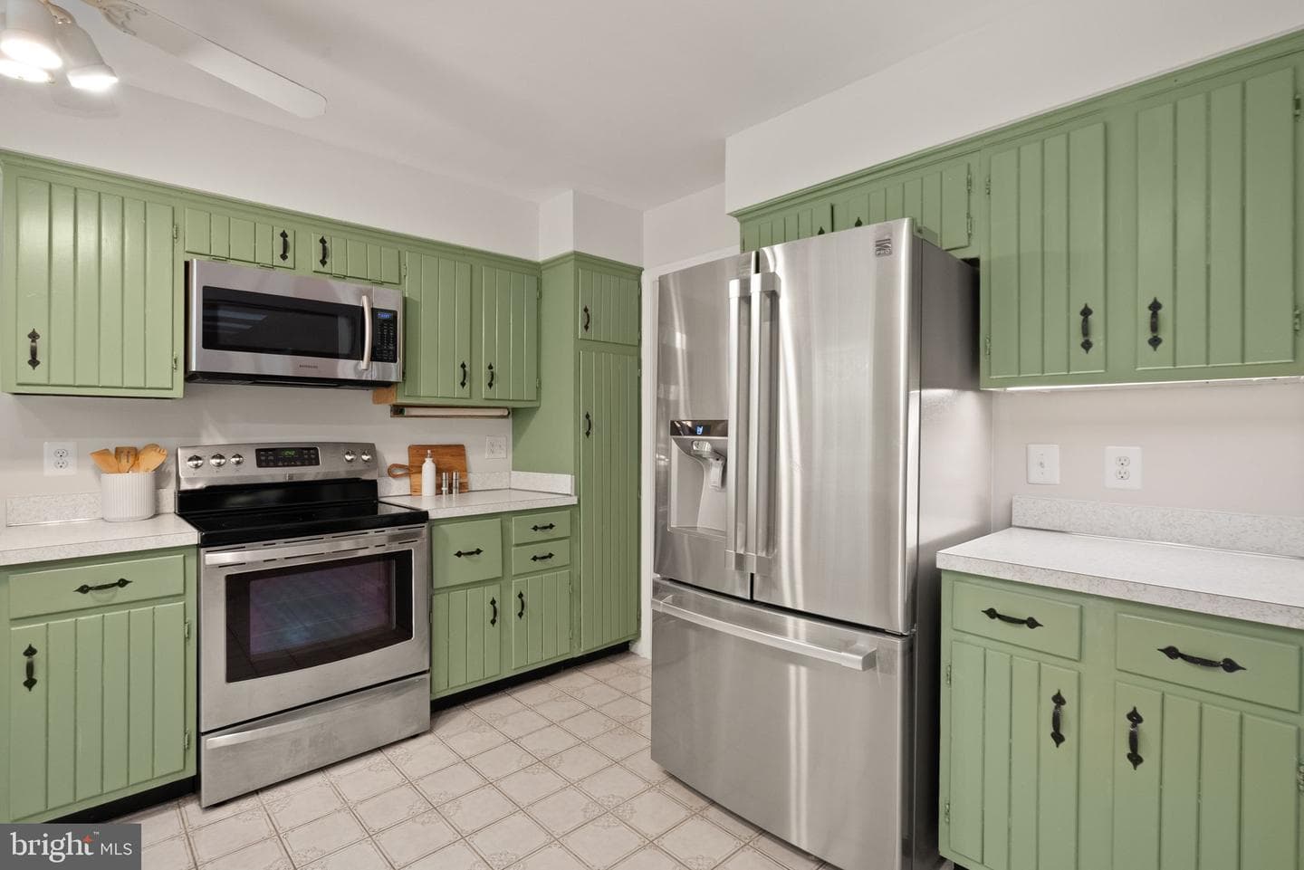 8104 Chivalry Road photo 19