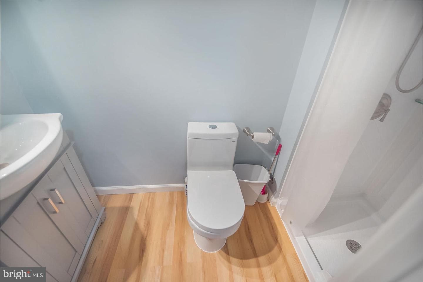 6611 Rosecroft Place photo 26