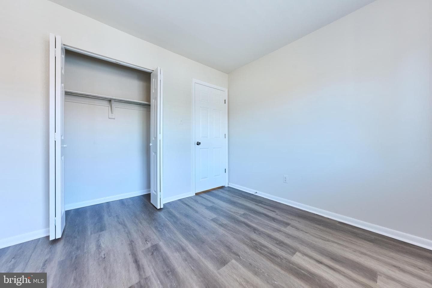 3815 Burlingame Place #33e photo 20