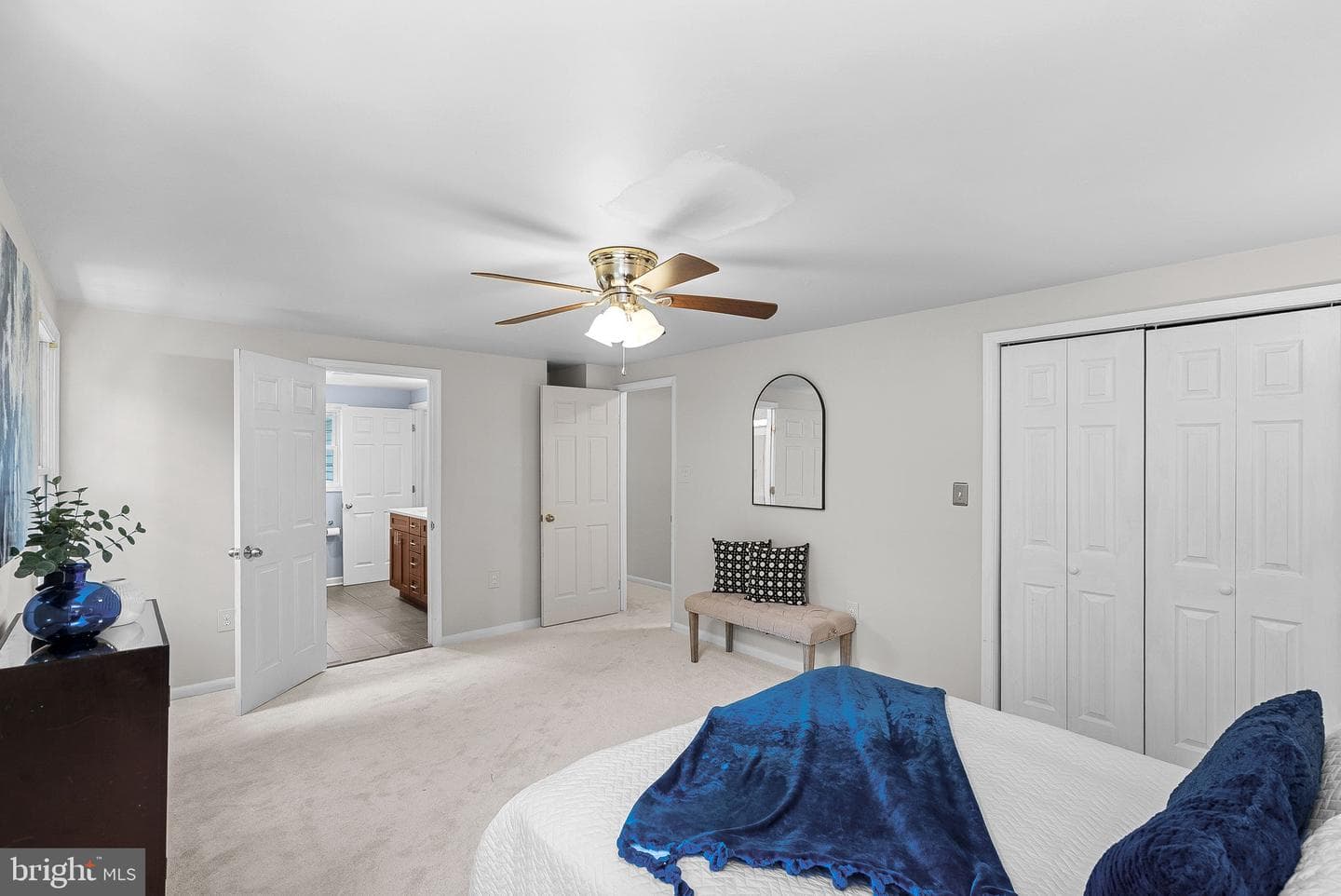 2284 Dosinia Court photo 30