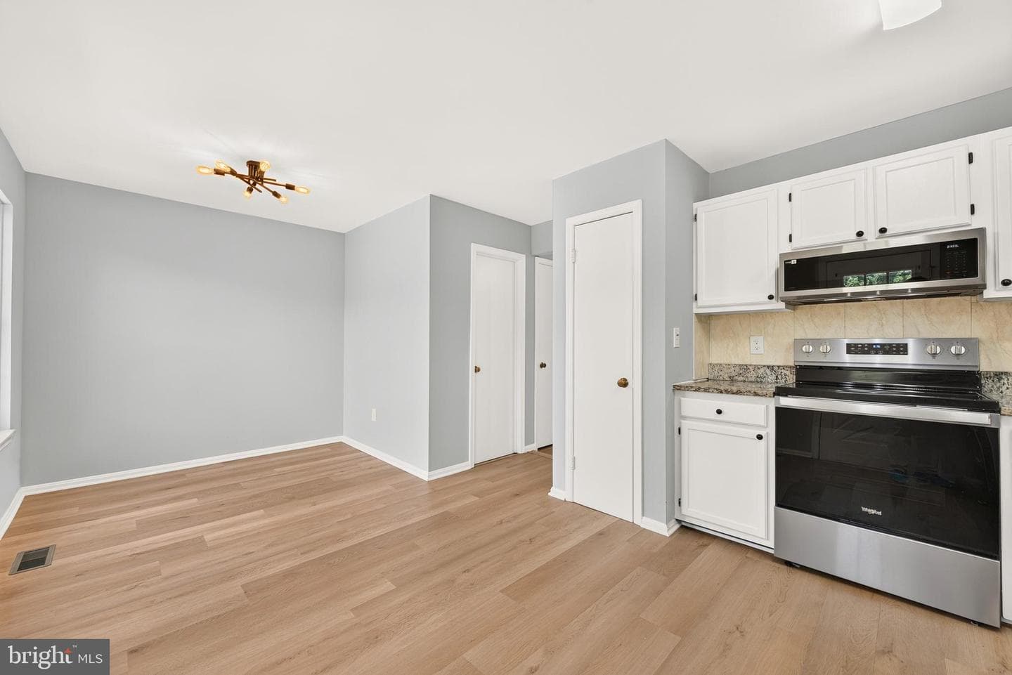 6920 Hovingham Court photo 10