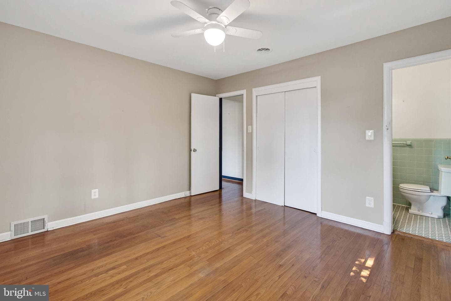 3159 Patrick Henry Drive photo 14