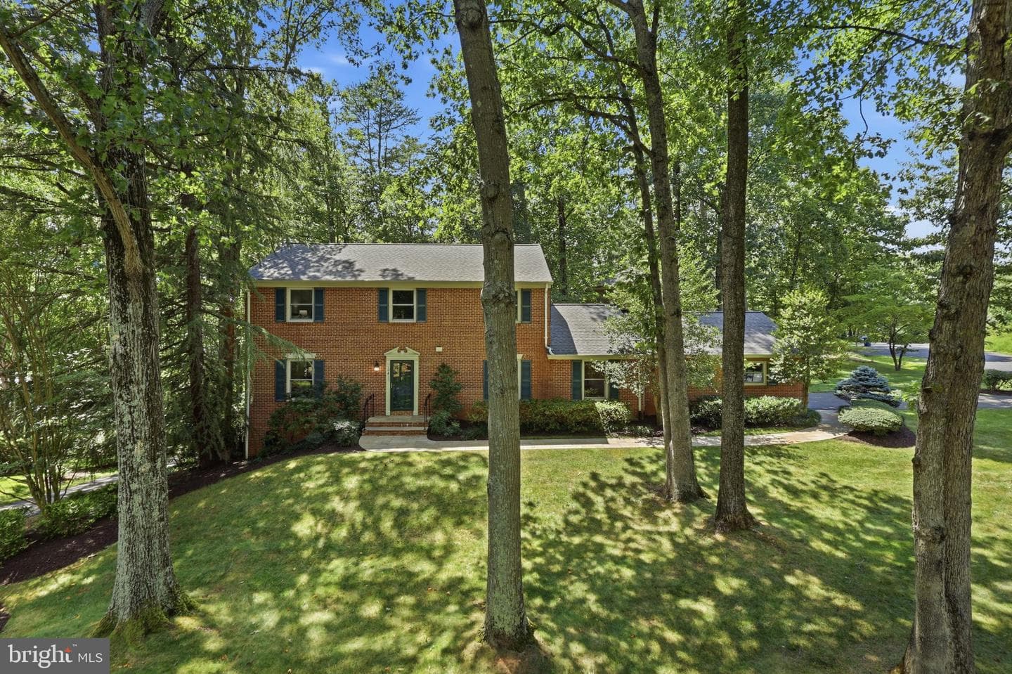 10811 Midsummer Drive, Reston