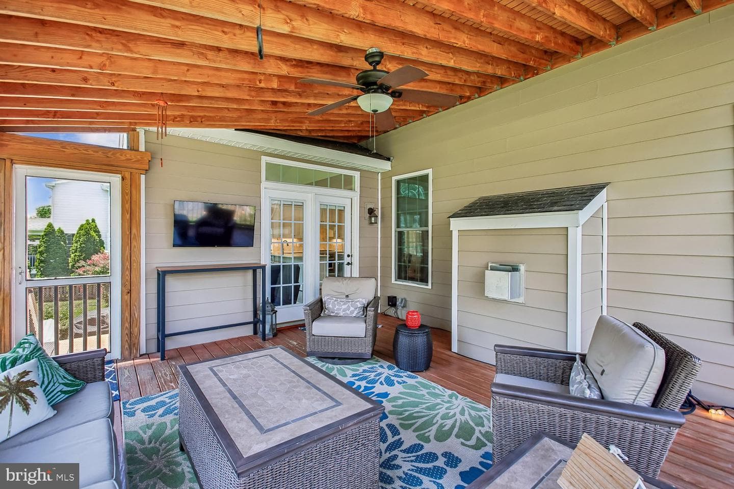 9423 Ferry Landing Court photo 22