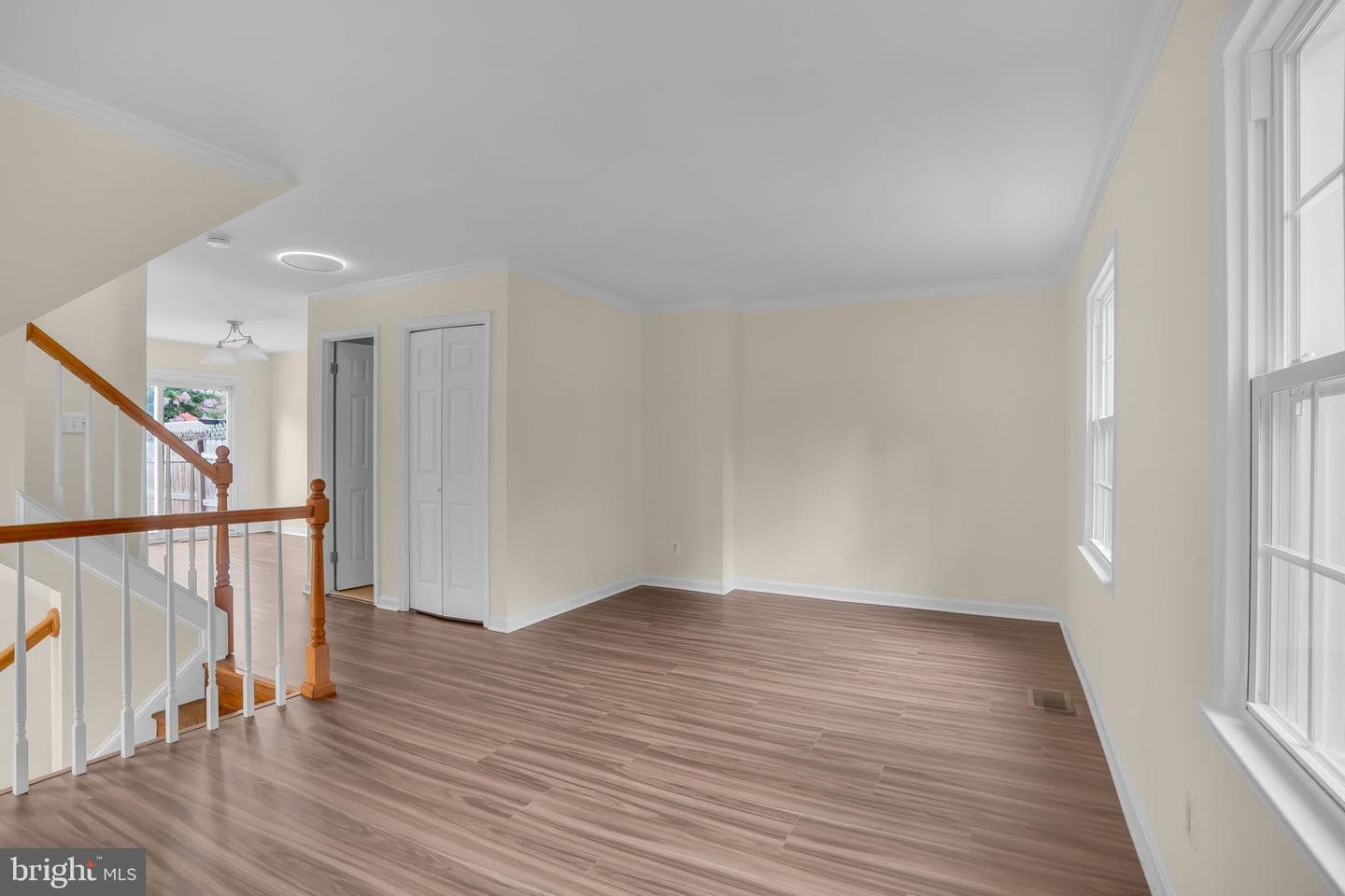 14739 Gatwick Square photo 3