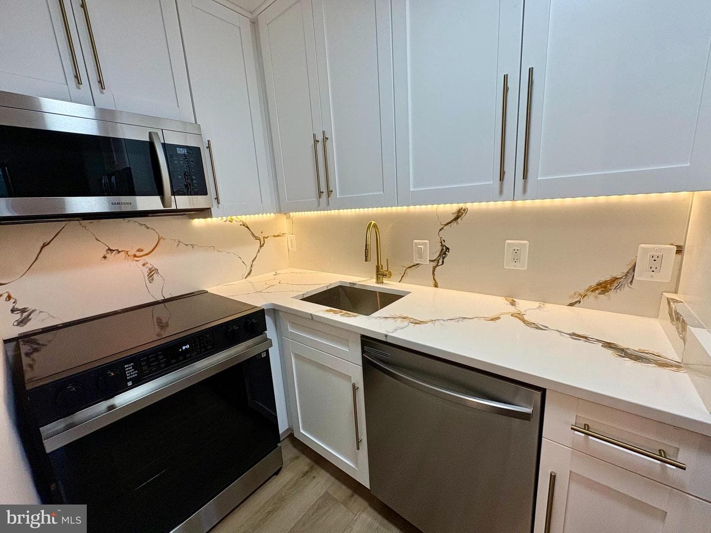 6800 Fleetwood Road #208 photo 9
