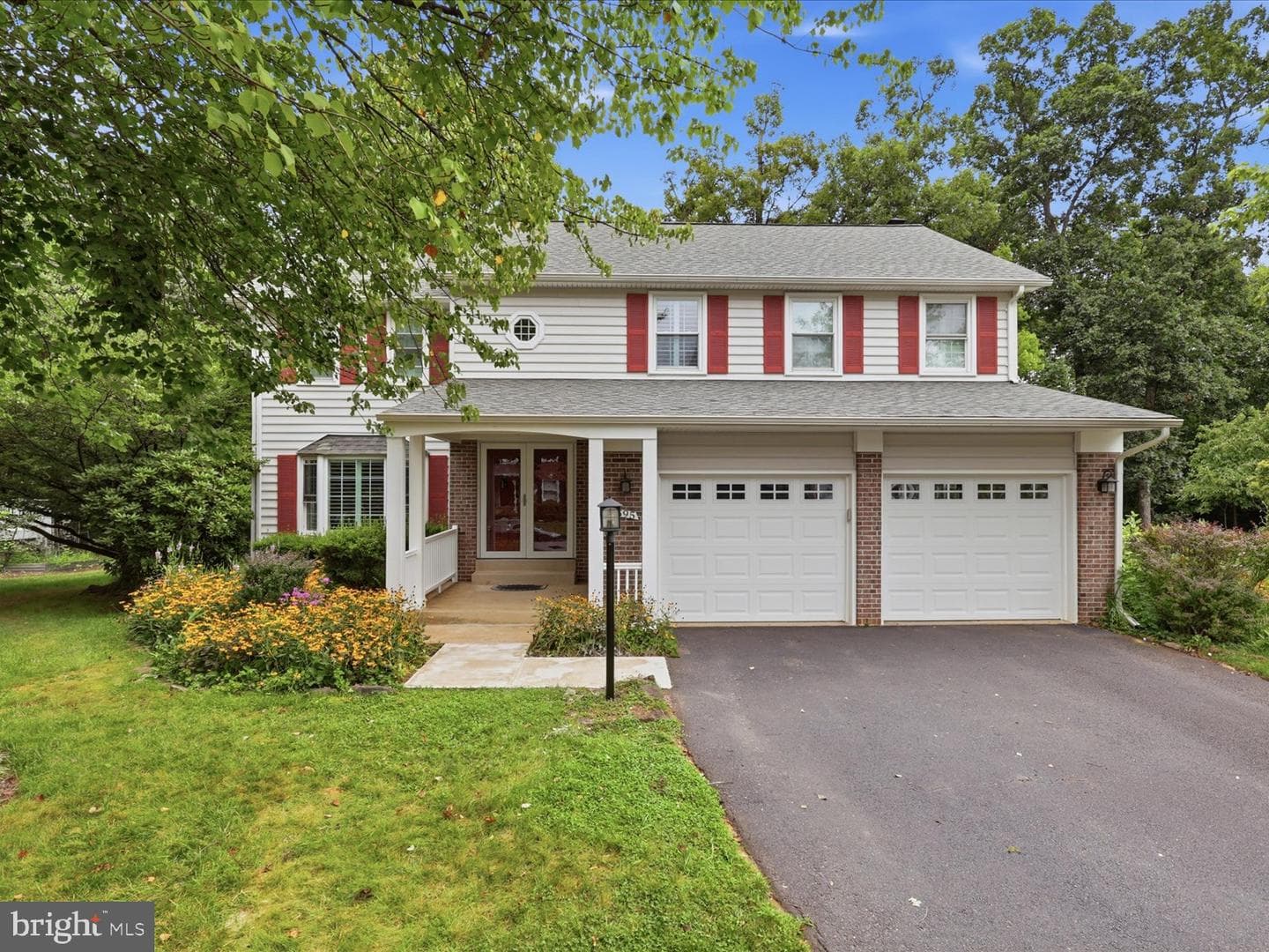 6595 Rockland Drive photo 1