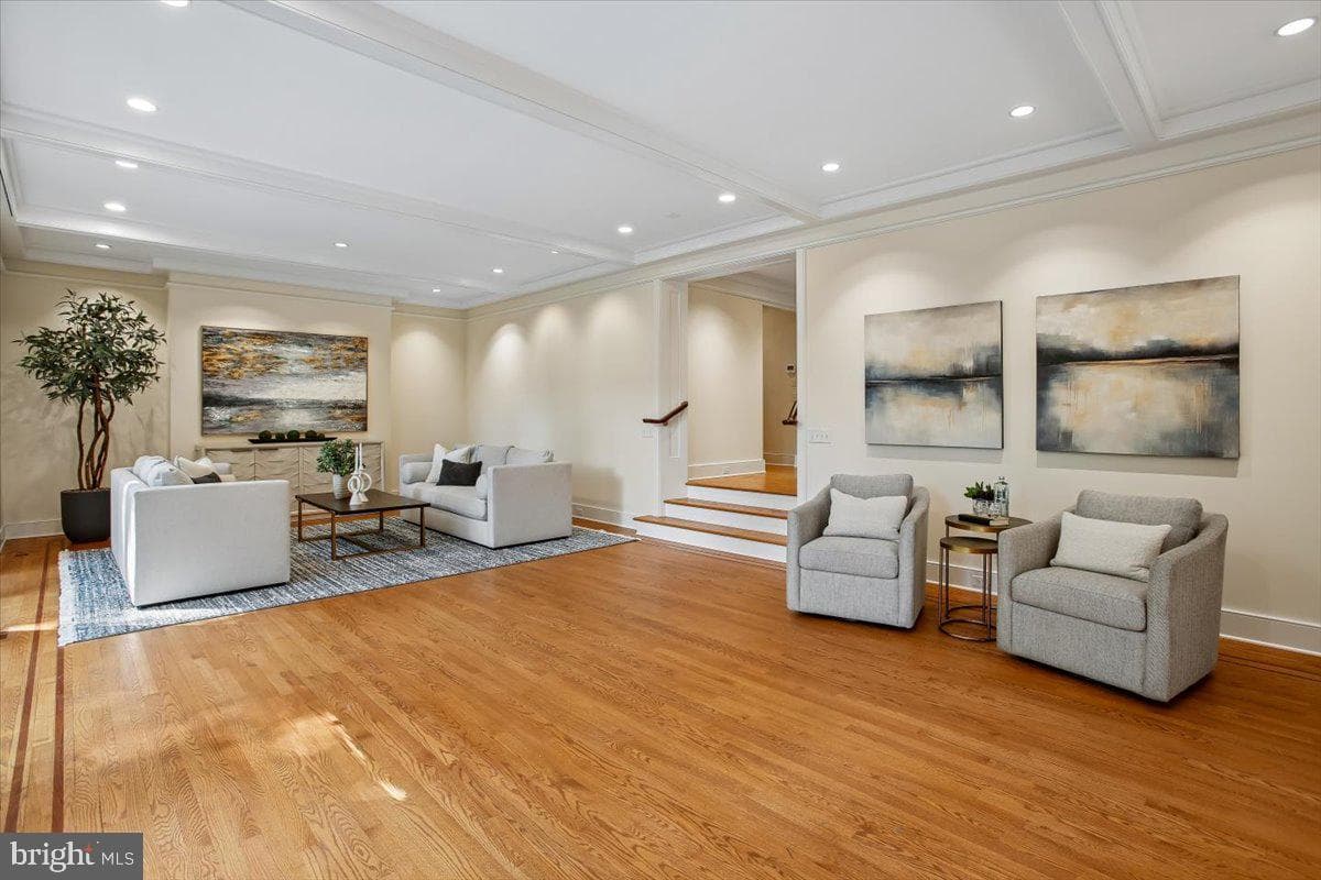700 Belgrove Road photo 23