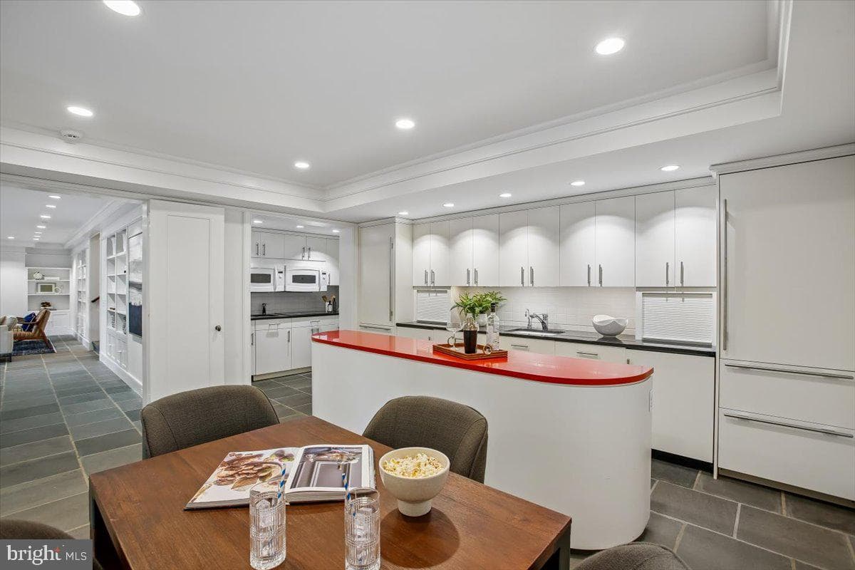 700 Belgrove Road photo 59