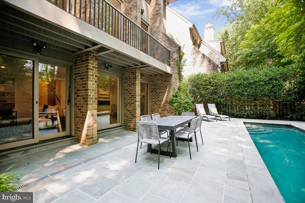 700 Belgrove Road photo 71