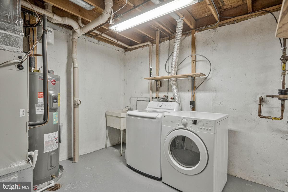 7821 Groveland Square photo 34