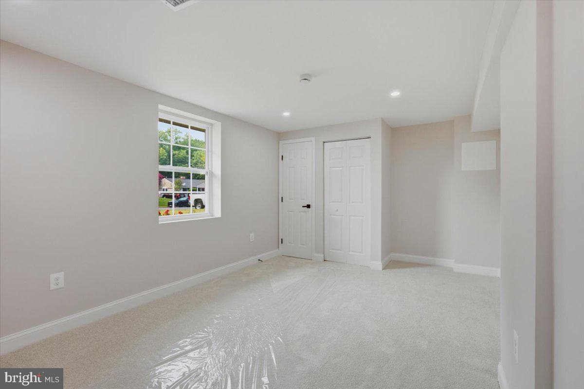402 Pickett Lane photo 9