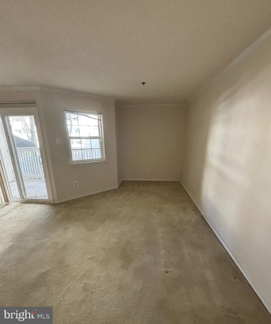 1504 Lincoln Way #108, Mclean