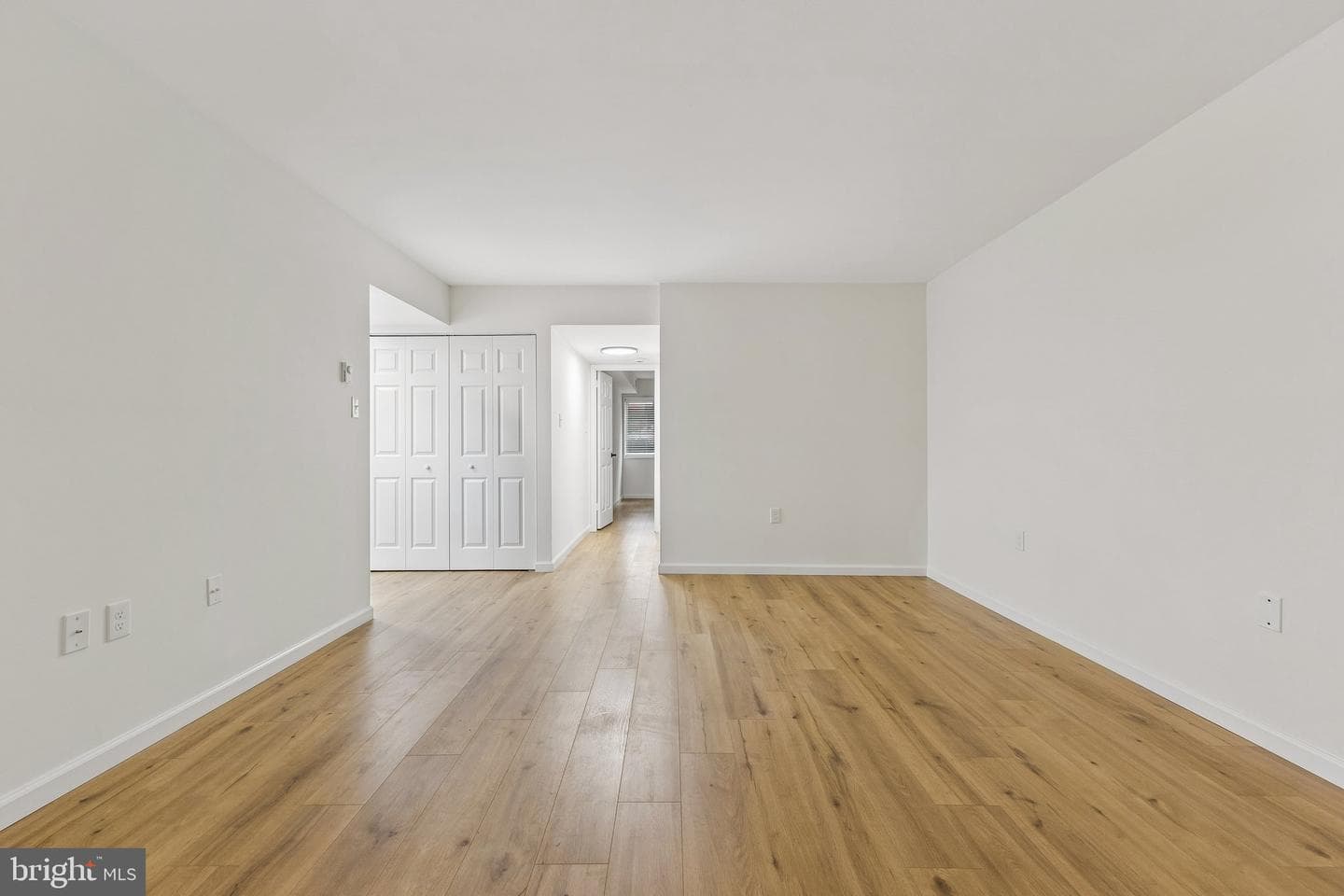 1554 Northgate Square #apt 1a photo 3