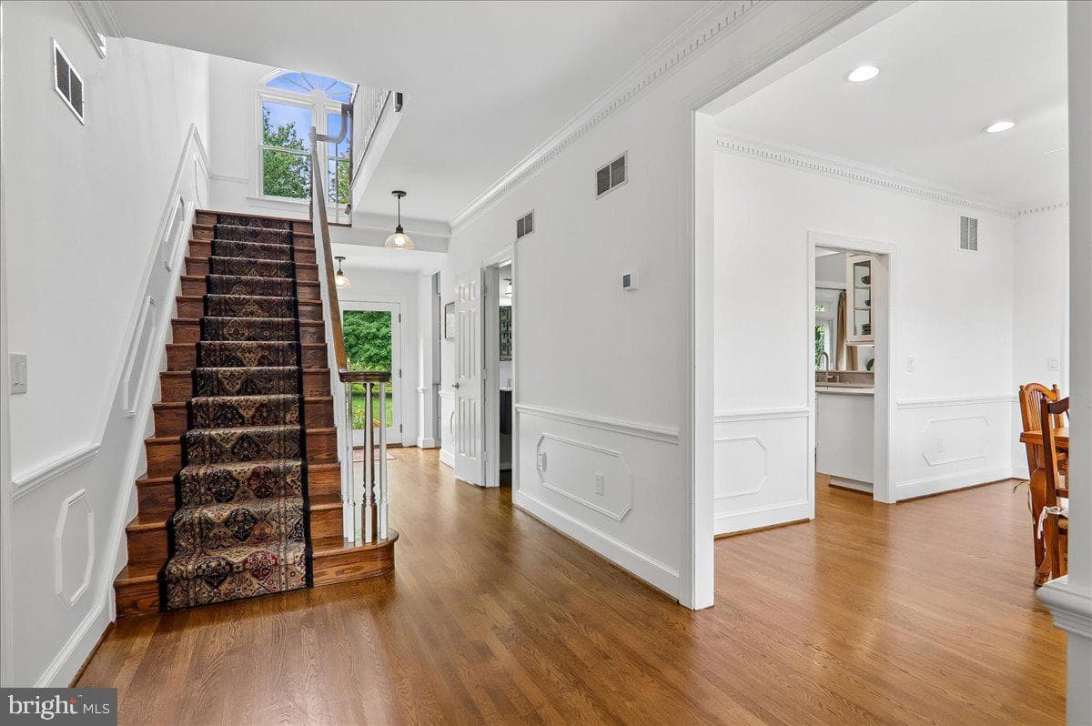 1904 Mason Hill Drive photo 3