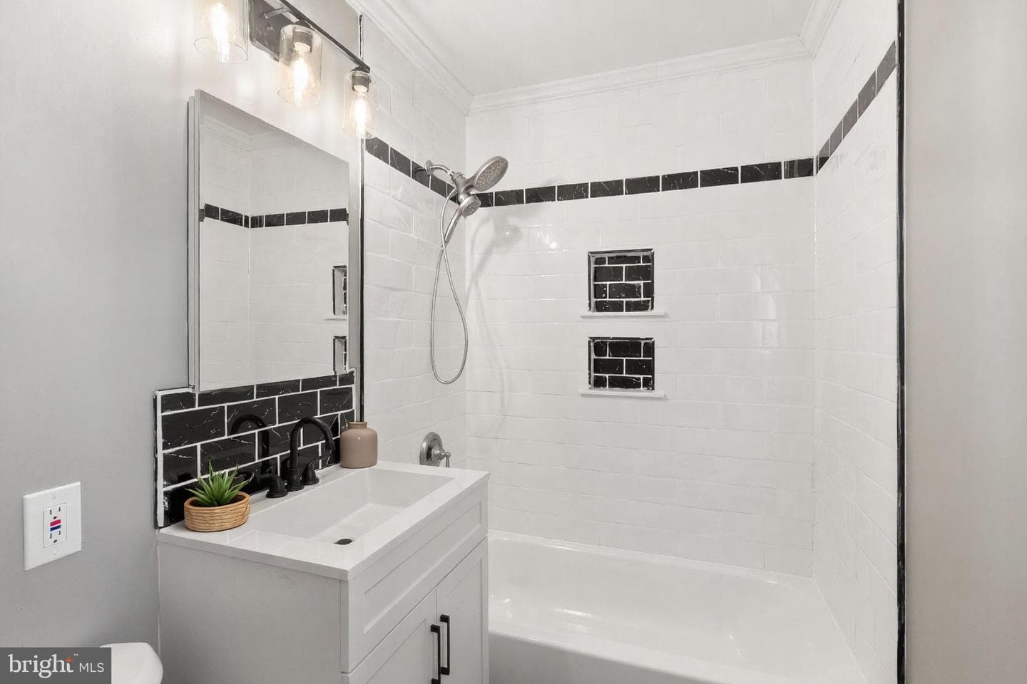 5008 Larno Drive photo 25