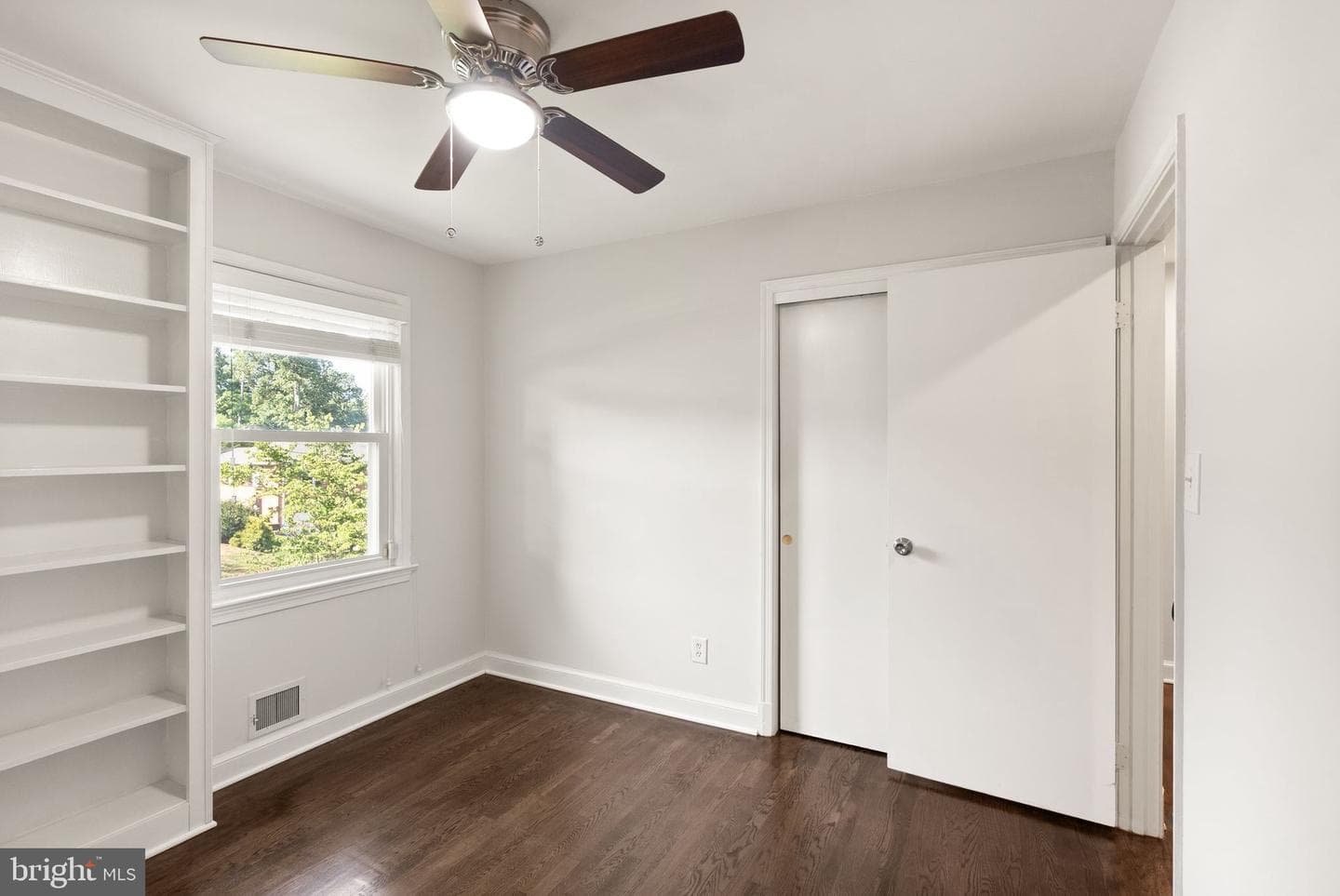 5008 Larno Drive photo 31