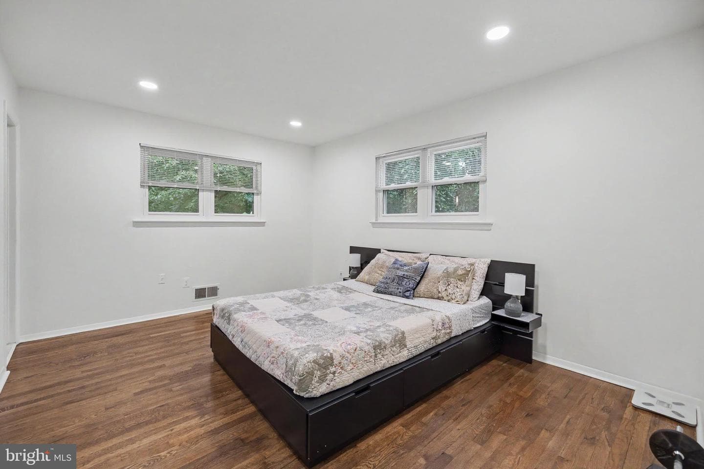 4703 Tara Drive photo 18