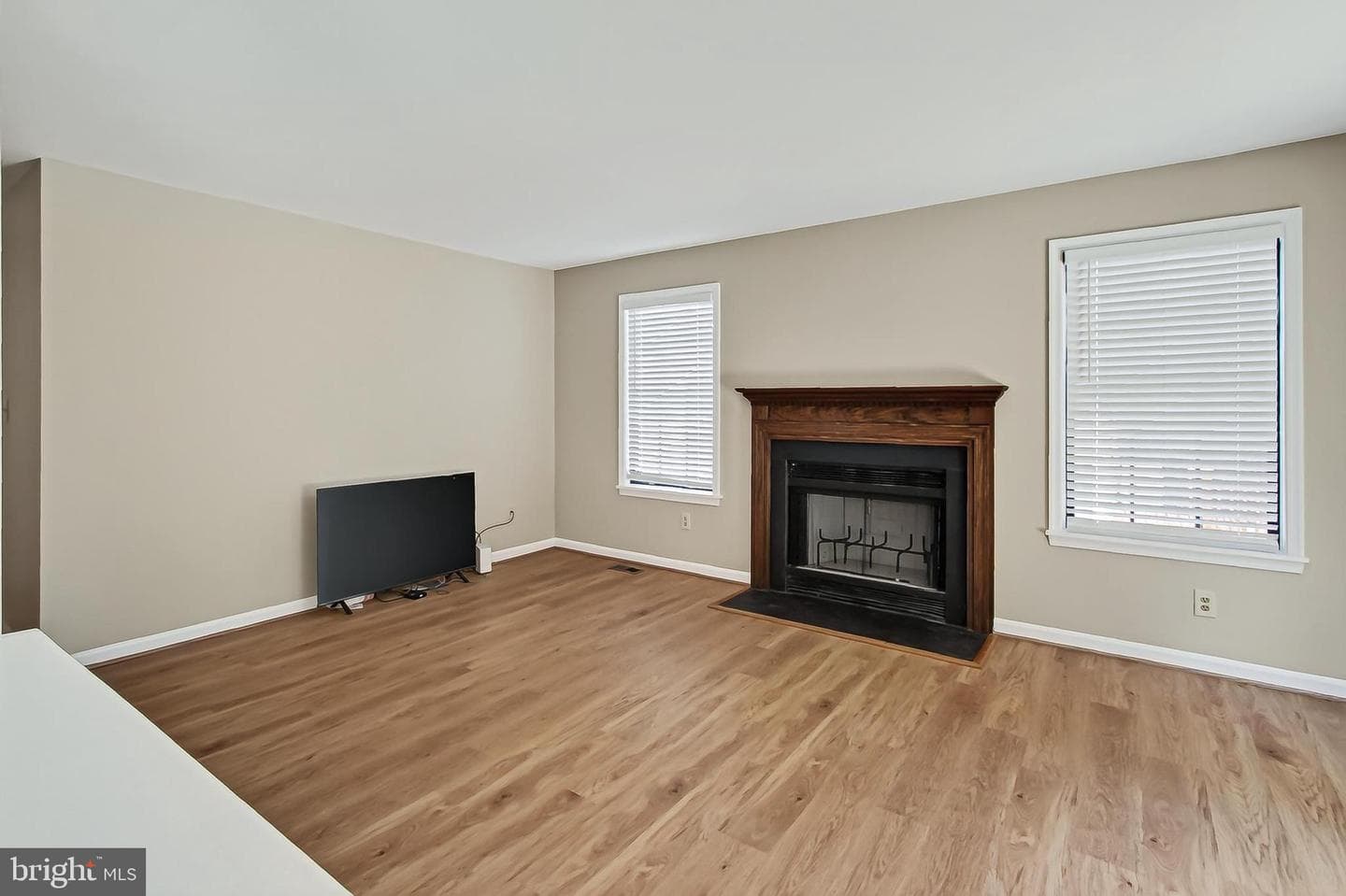 6127 Glen Oaks Court photo 20