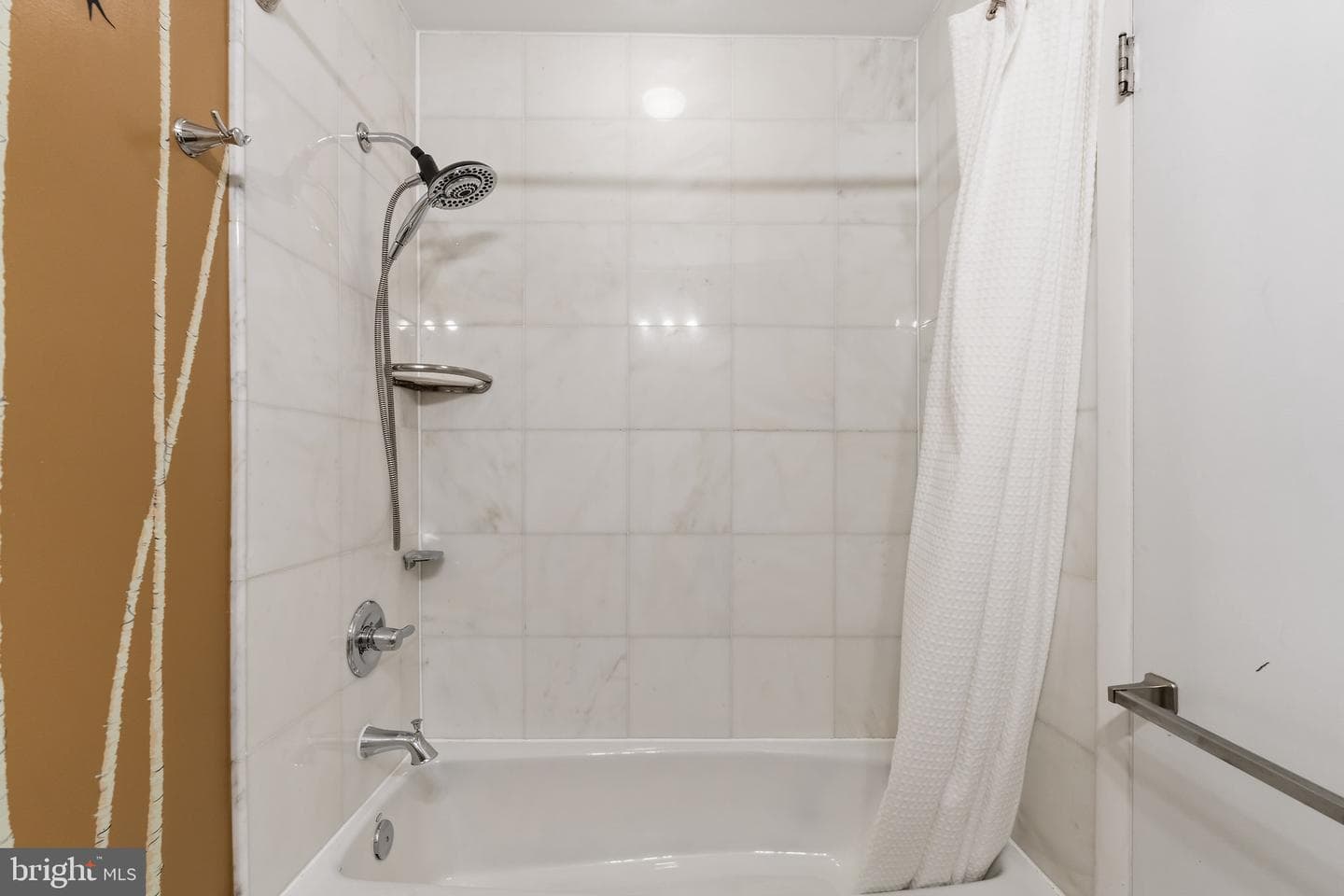 10216 Eisenhower Lane photo 33