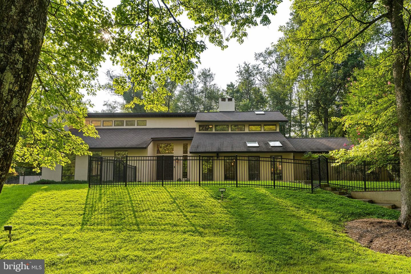 10216 Eisenhower Lane photo 49