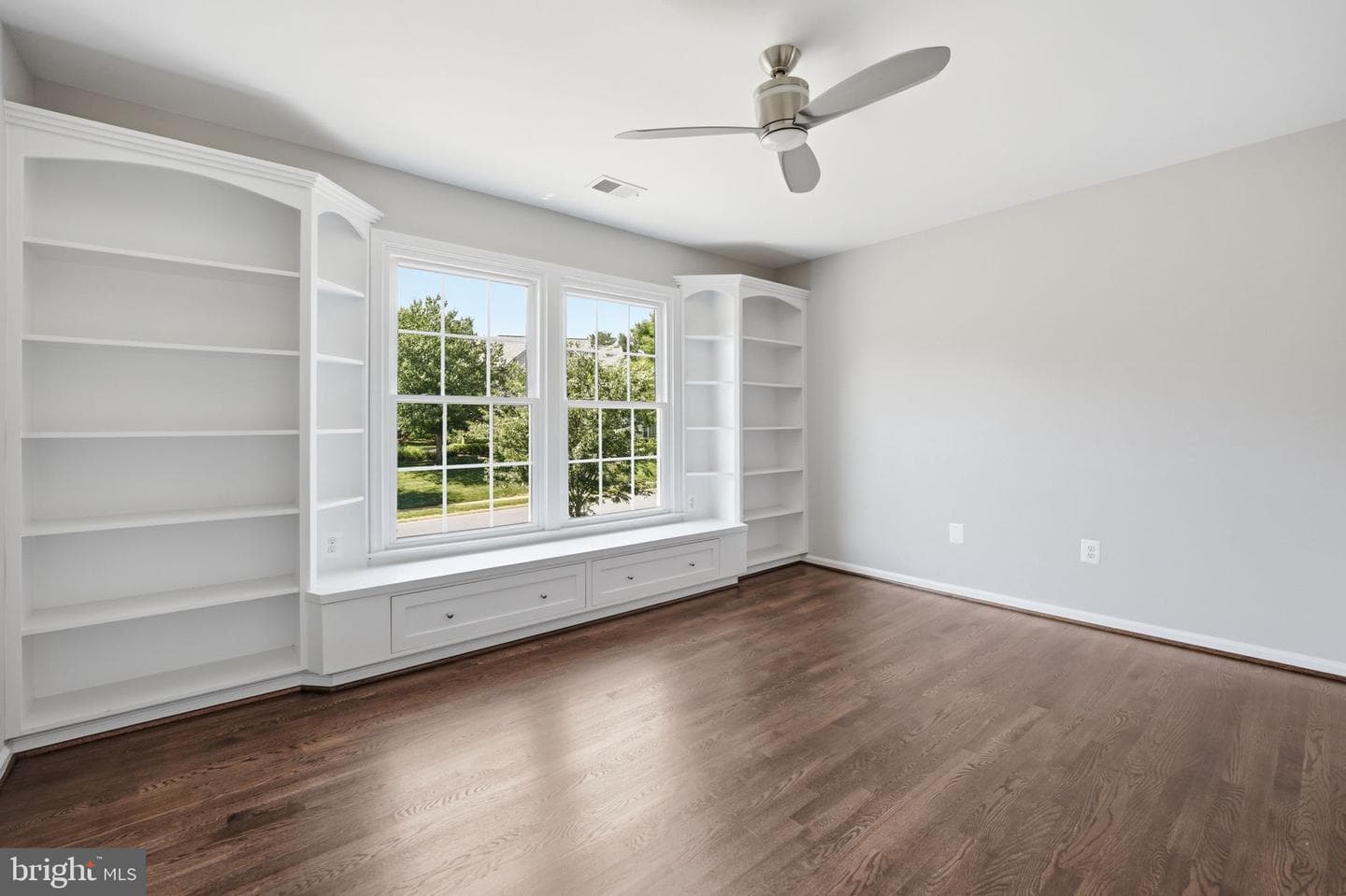 1405 Woodhurst Boulevard photo 59