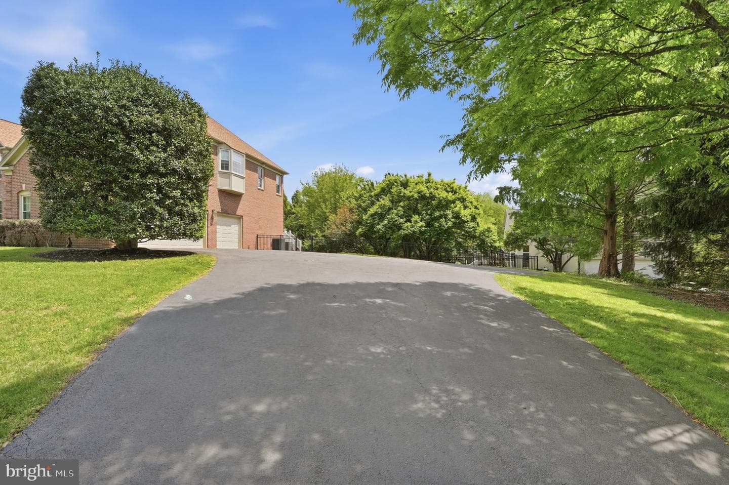 1405 Woodhurst Boulevard photo 72
