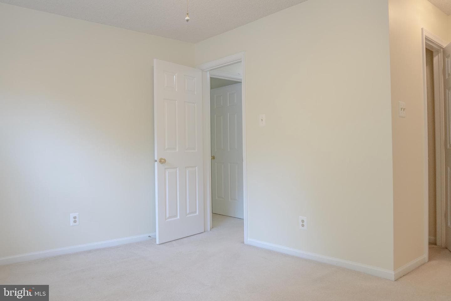 12102 Green Leaf Court #102 photo 26