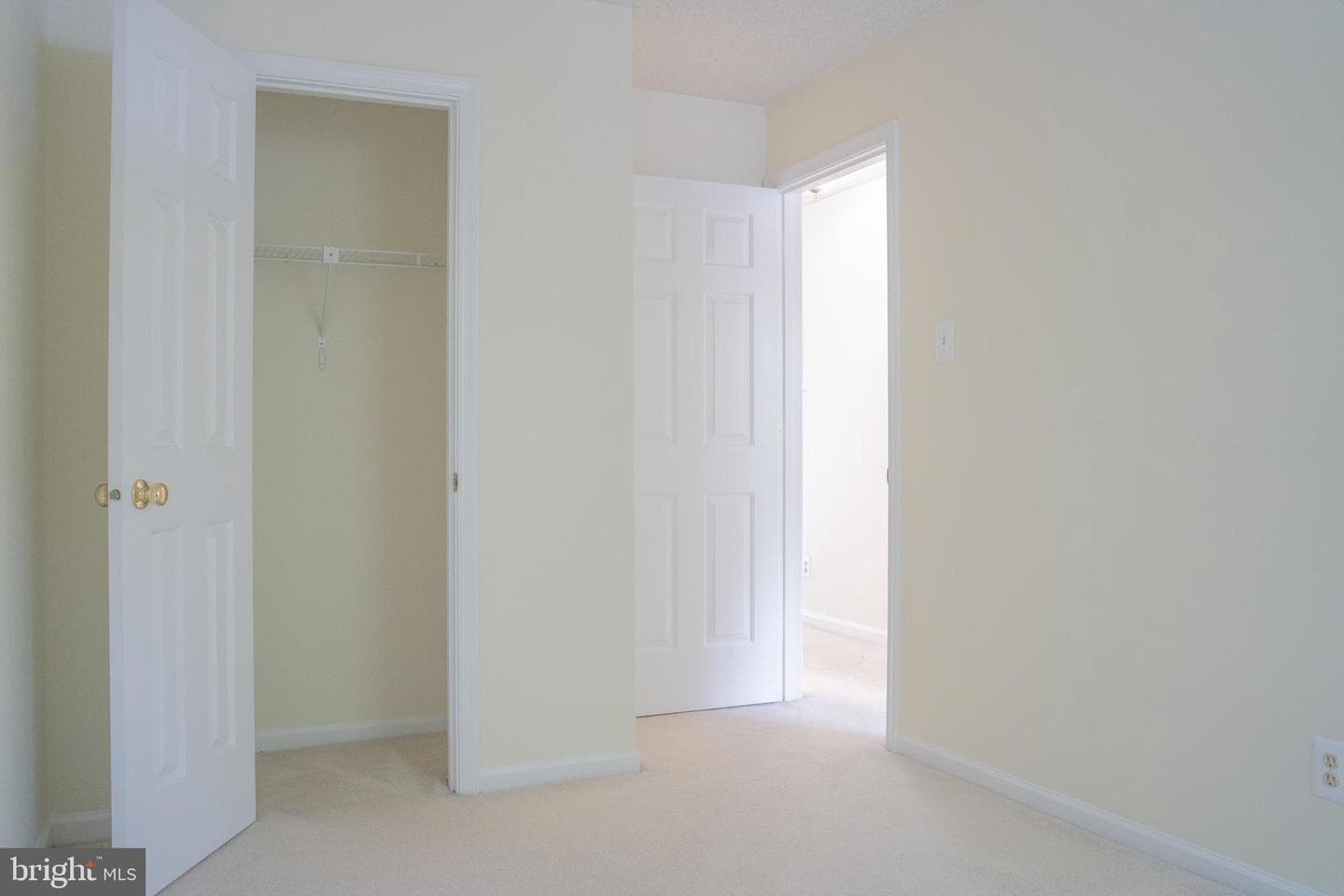 12102 Green Leaf Court #102 photo 31