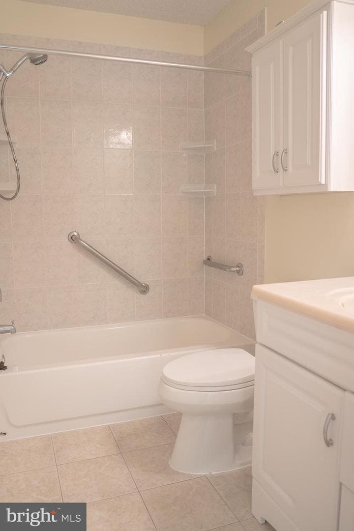 12102 Green Leaf Court #102 photo 38