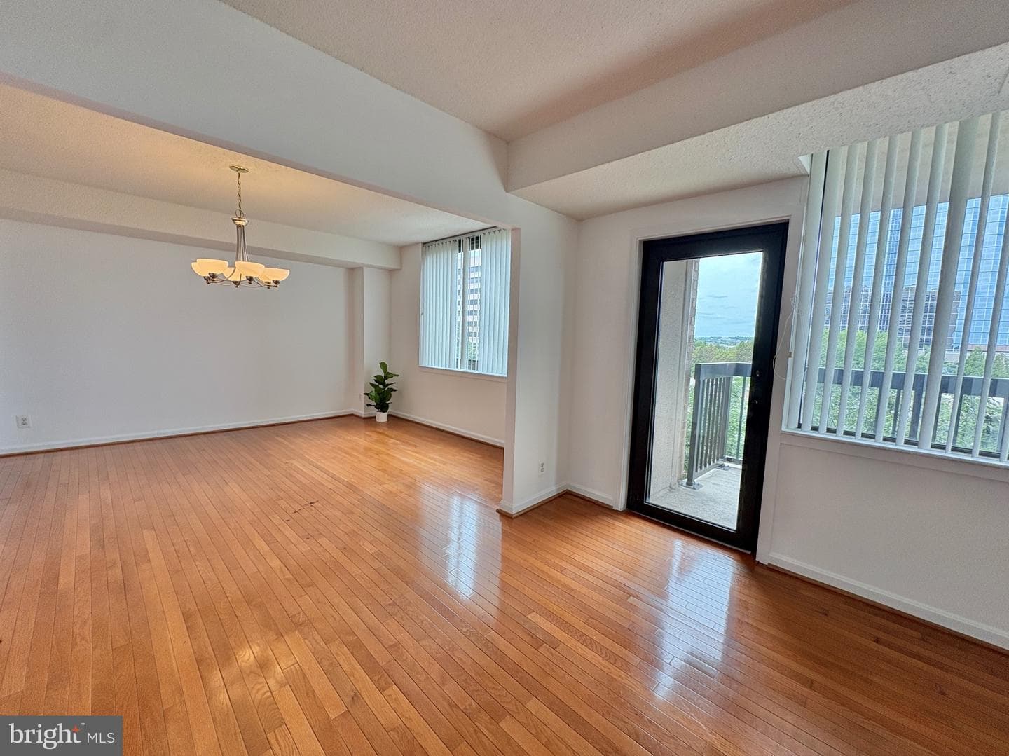 3709 S George Mason Drive #605e photo 5