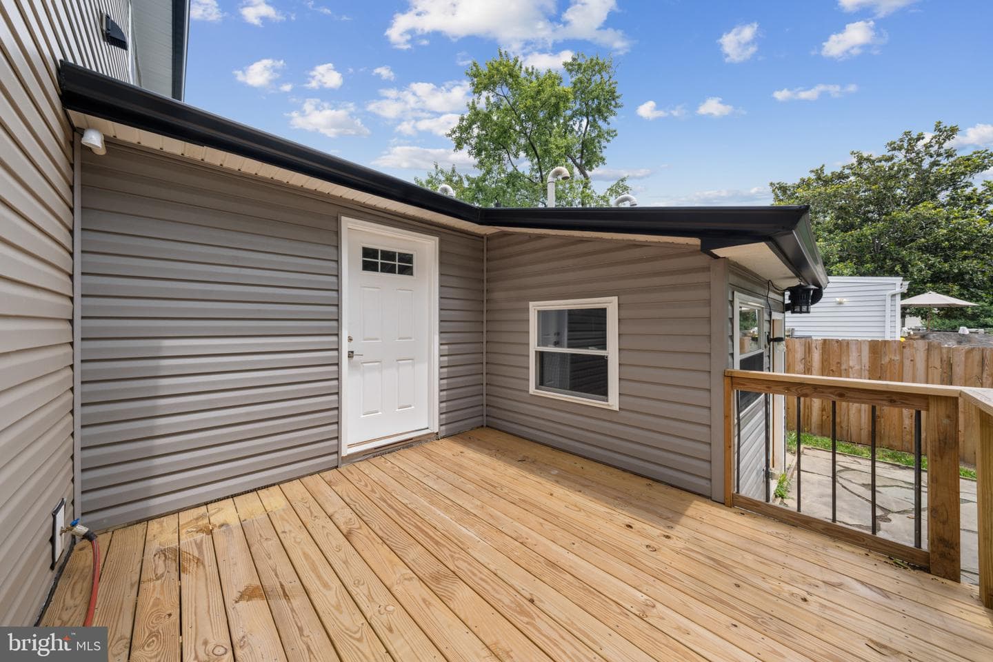 6467 Third Street photo 35