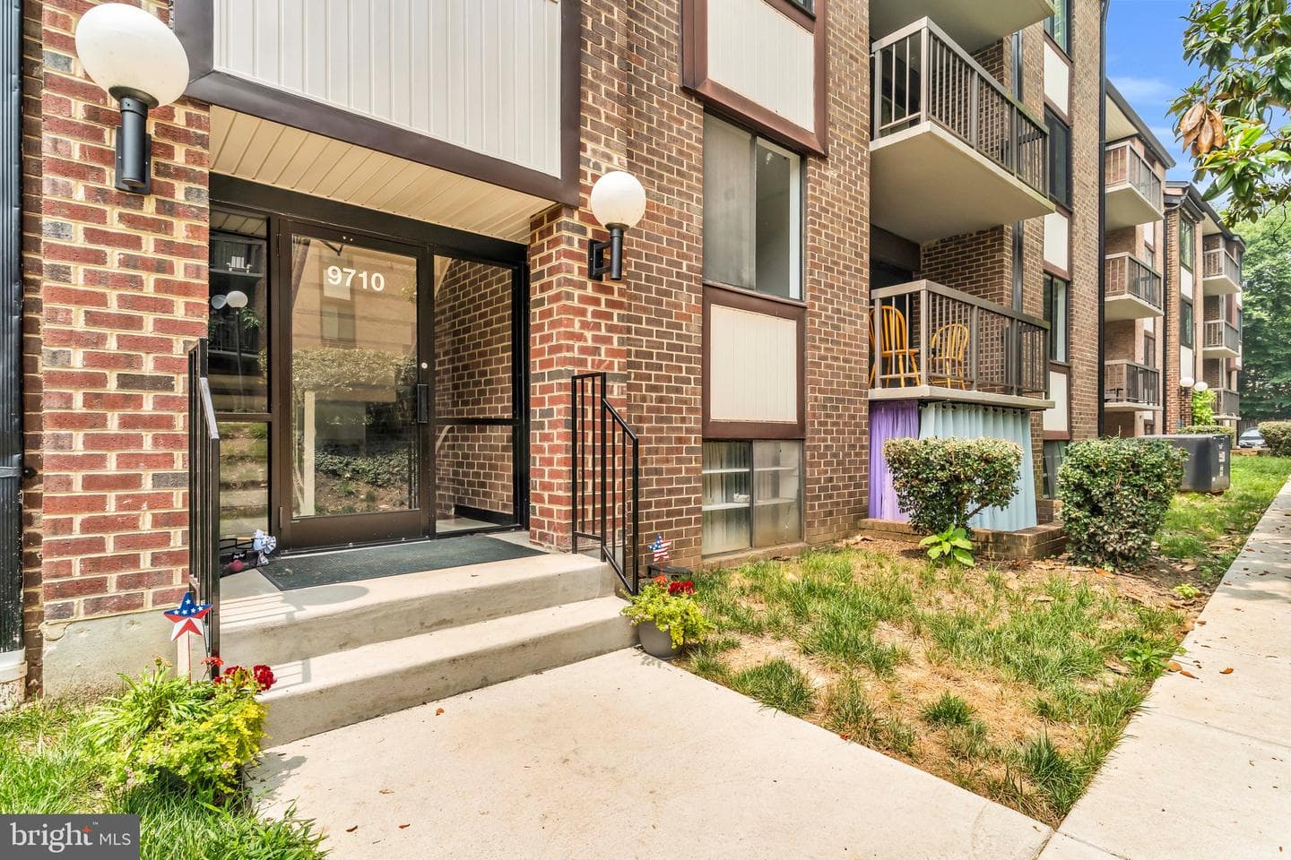 9710 Kingsbridge Drive #104 photo 10