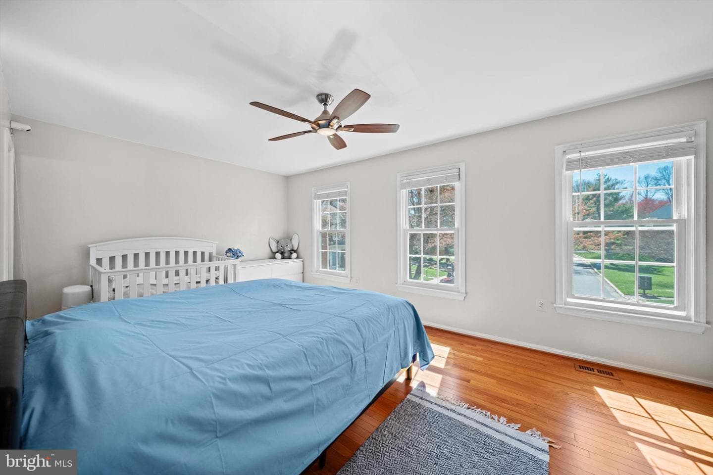4469 Holly Avenue photo 17