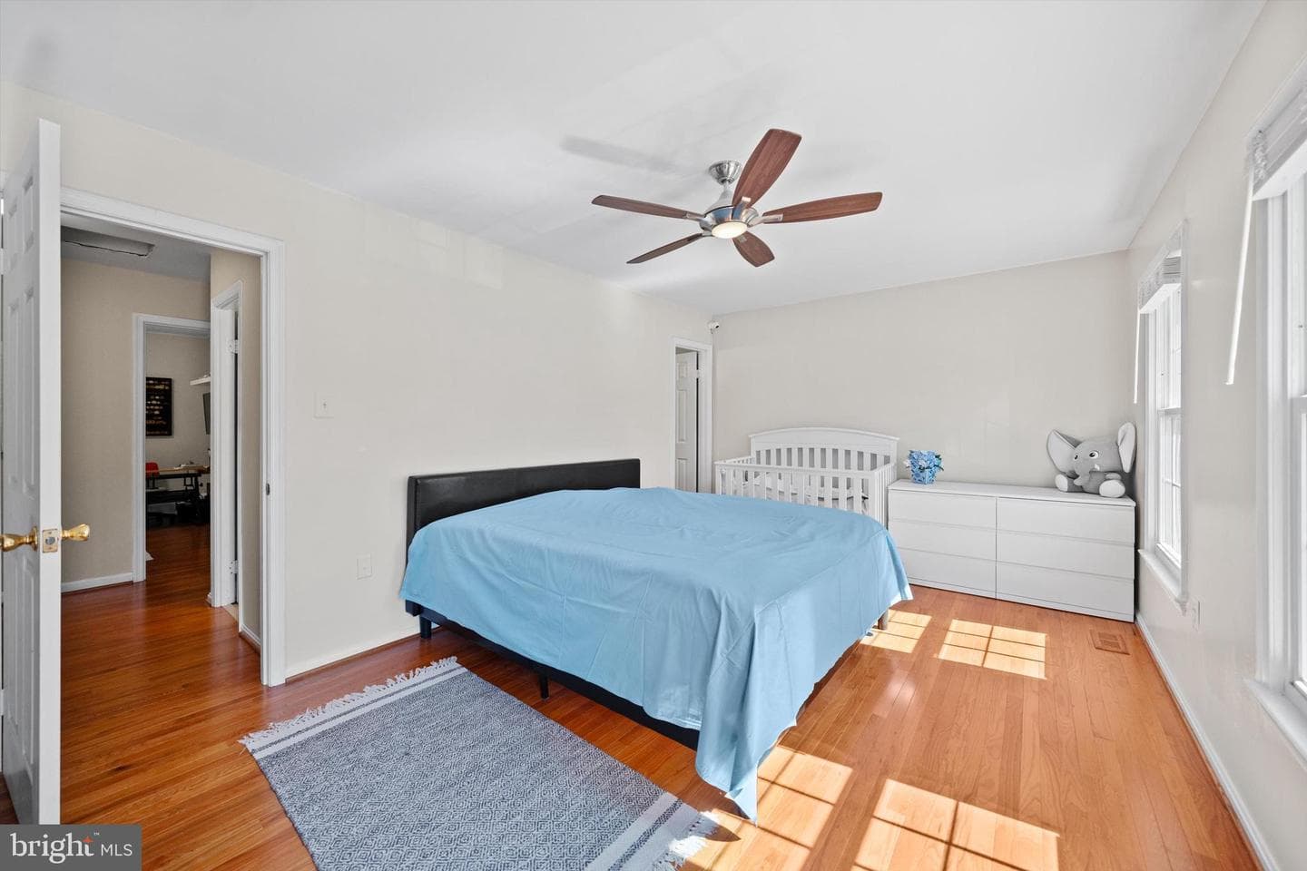 4469 Holly Avenue photo 18