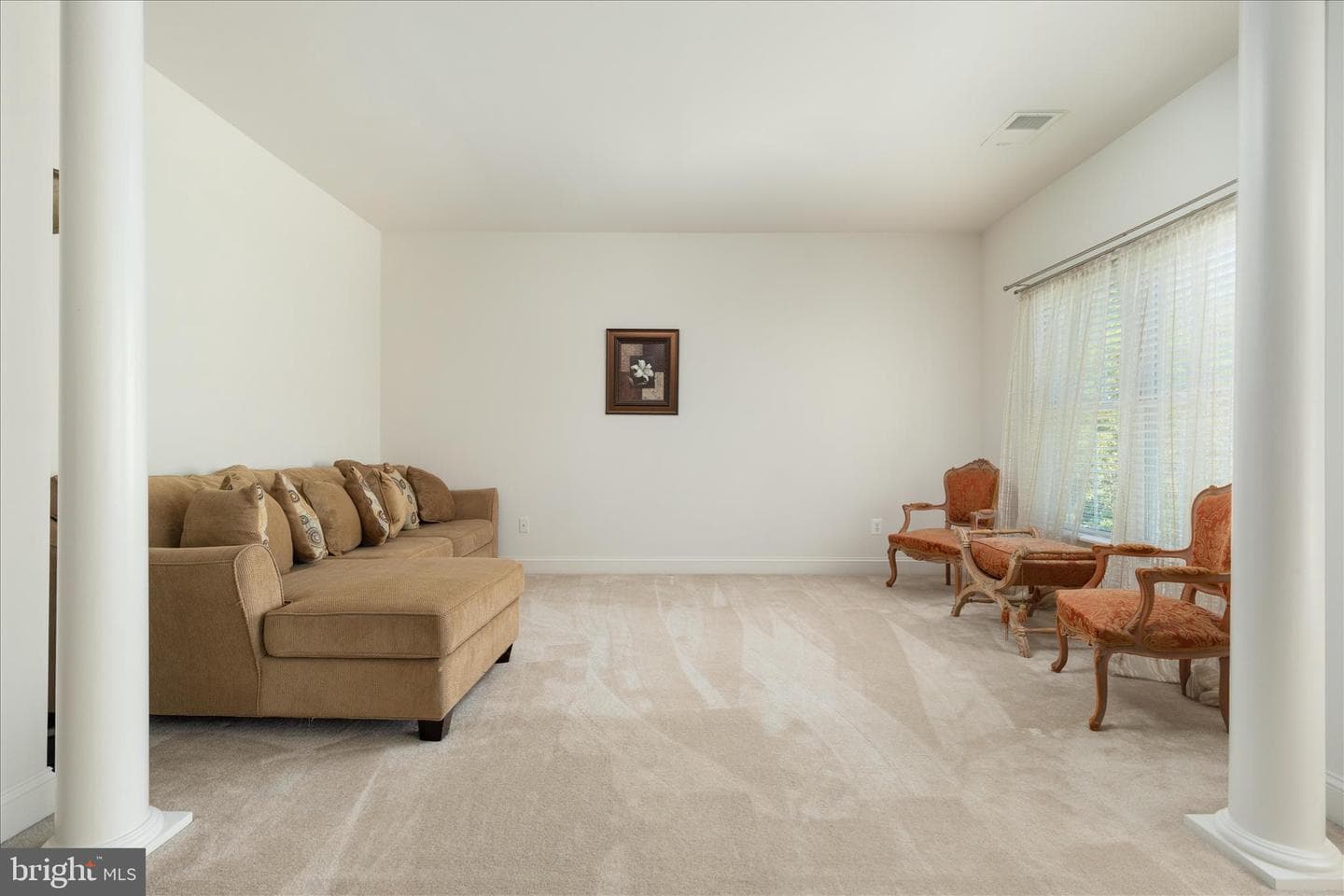 8906 Laurel Overlook Drive photo 32