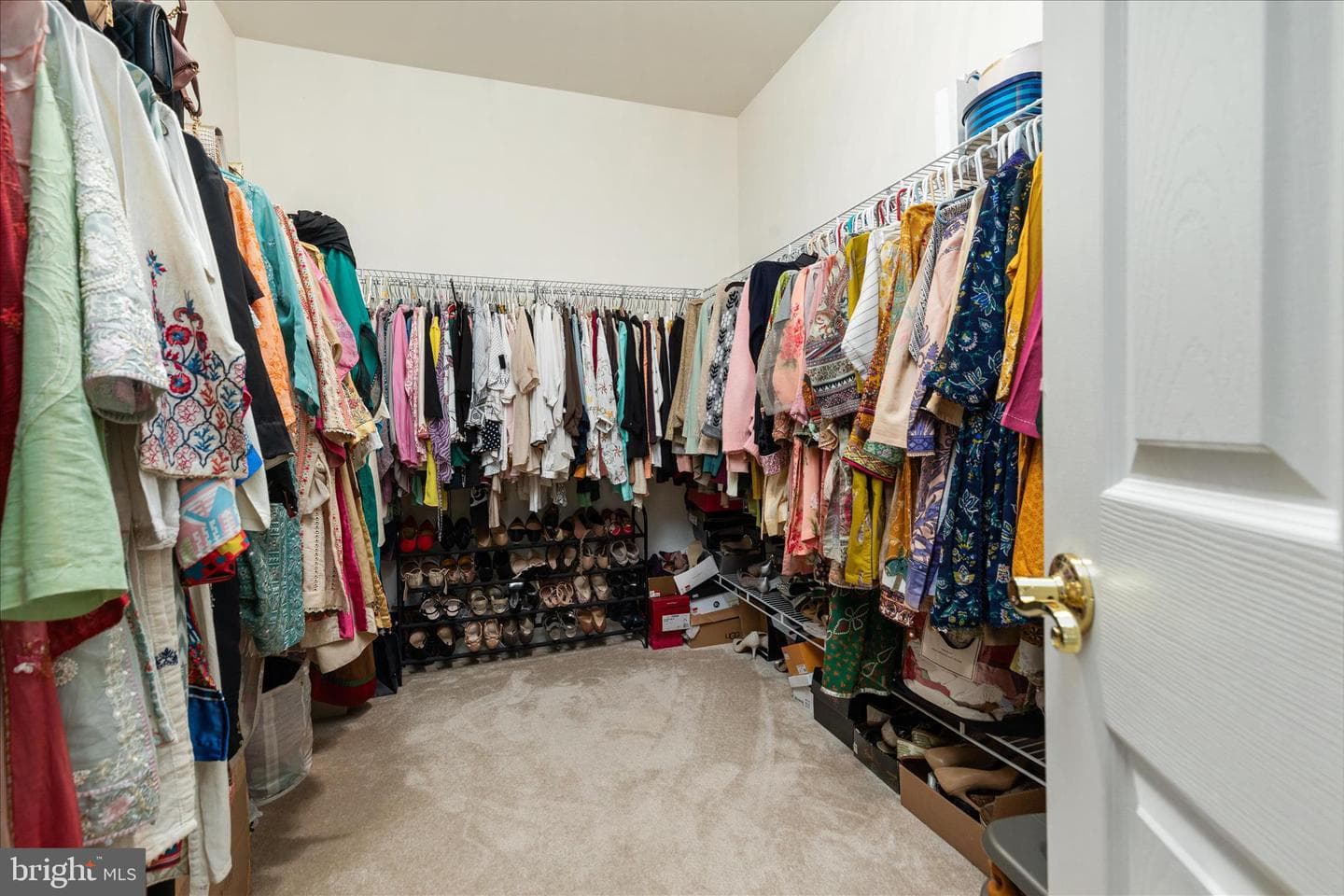 8906 Laurel Overlook Drive photo 34