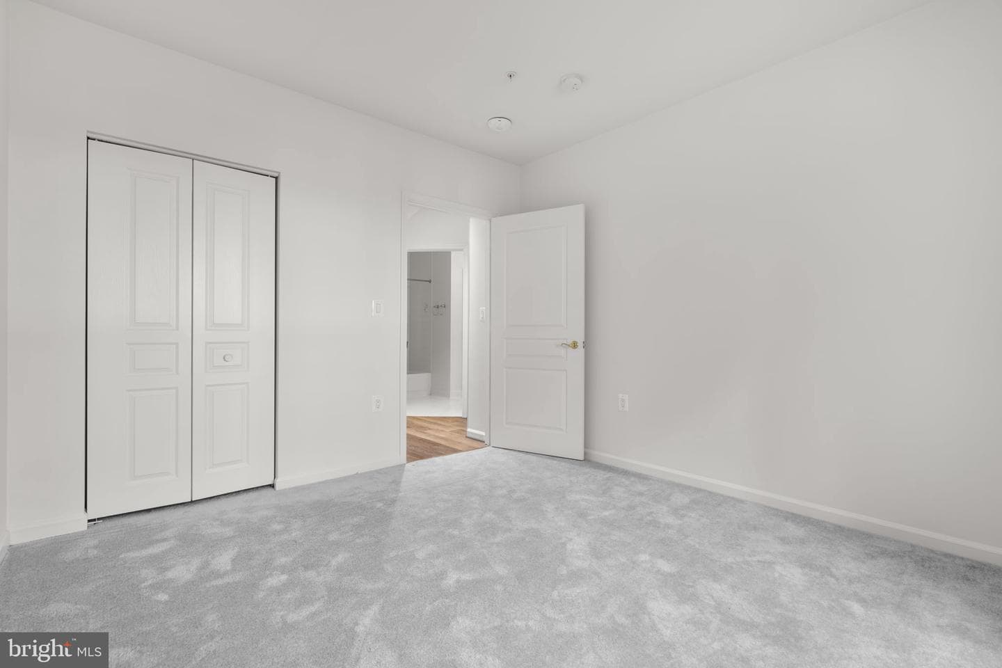 12915 Alton Square #113 photo 22
