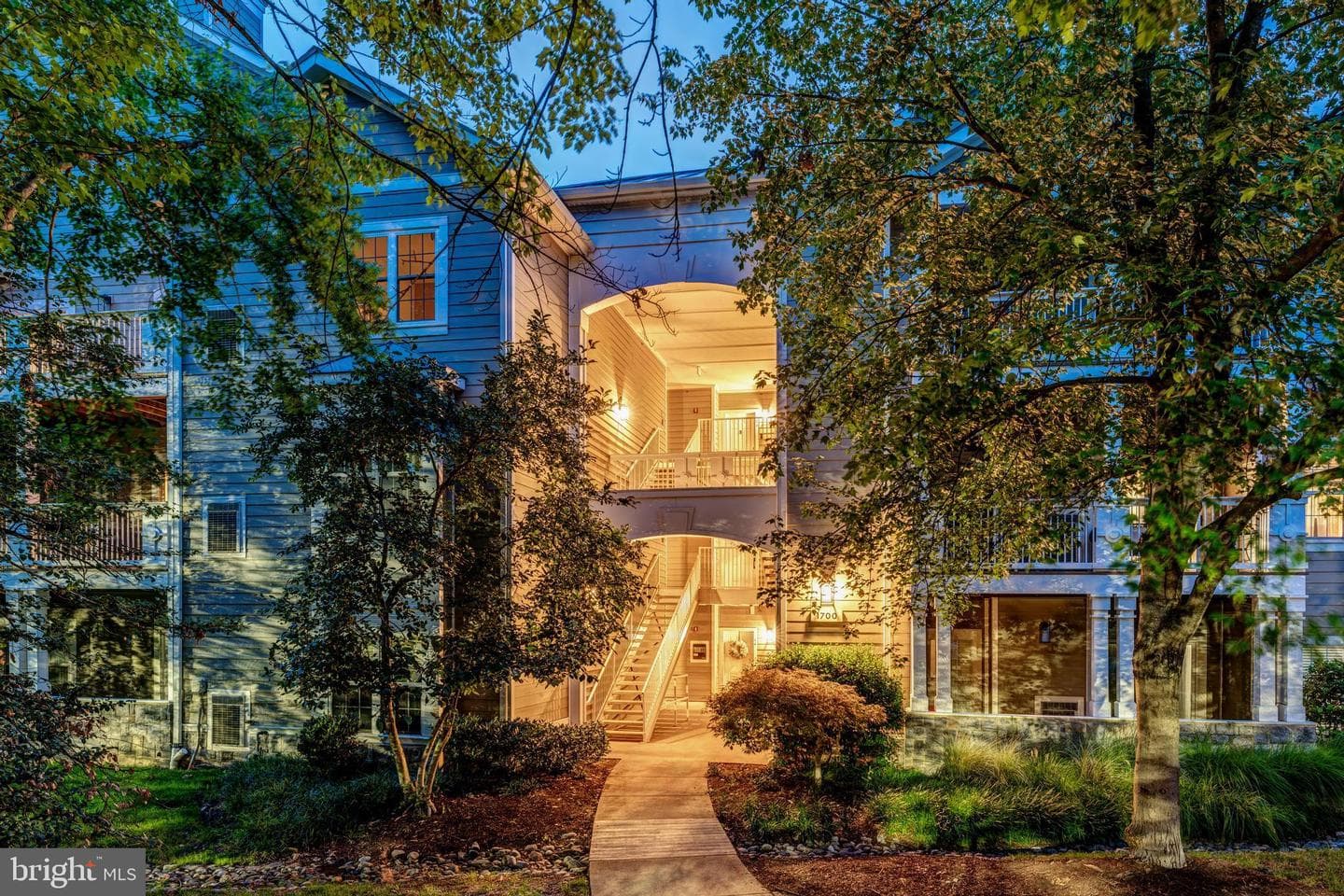 1700 Lake Shore Crest Drive #25 photo 2