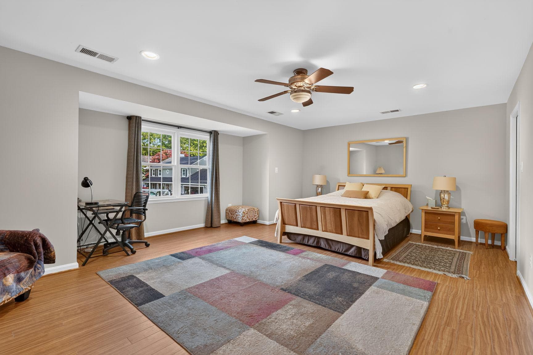 8000 Woodcroft Court photo 17