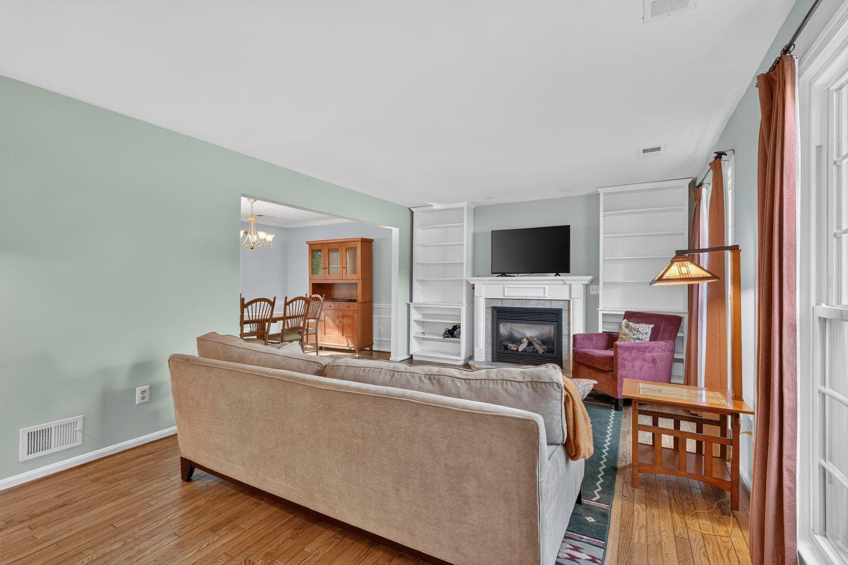 8000 Woodcroft Court photo 2