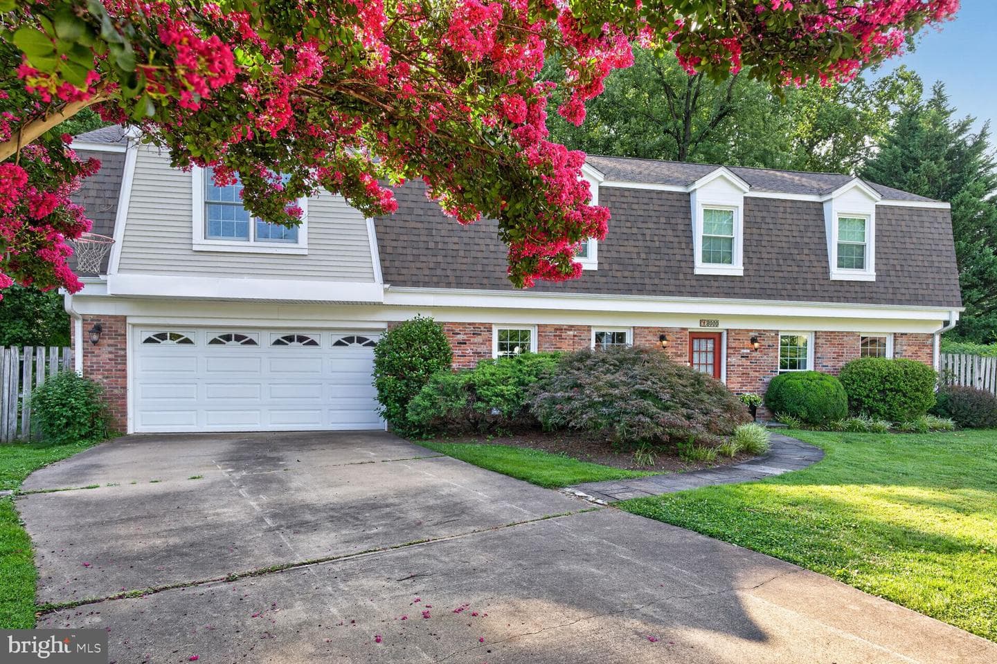 8000 Woodcroft Court photo 29
