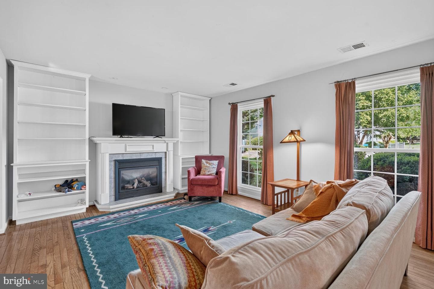 8000 Woodcroft Court photo 4