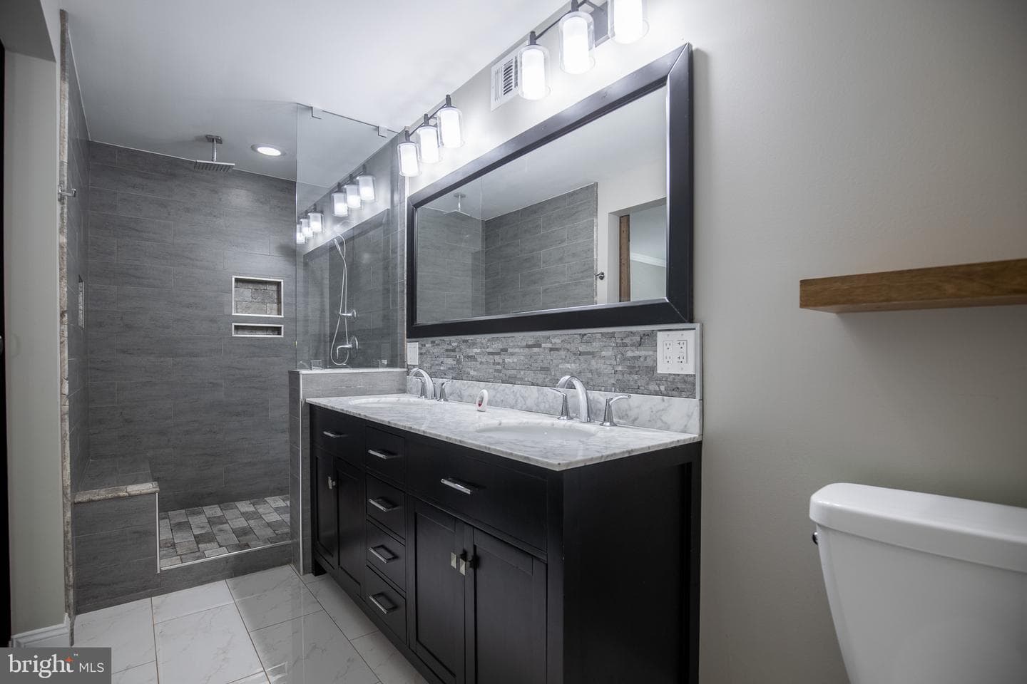 4836 Gainsborough Drive photo 24
