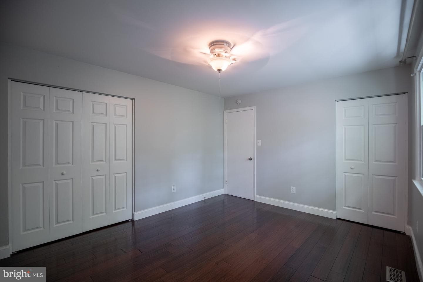 4836 Gainsborough Drive photo 29